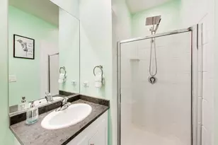 2938 N Damen Ave, Chicago, IL 60618 - Photo 17