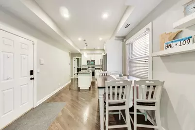 2938 N Damen Avenue #2, Chicago, IL 60618 - Photo 5