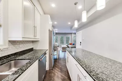 2938 N Damen Avenue #2, Chicago, IL 60618 - Photo 9