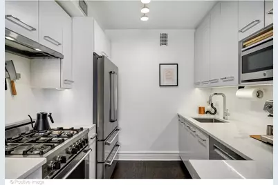 1255 N State Parkway #7B, Chicago, IL 60610 - Photo 13