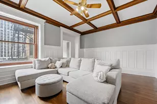 559 W Surf St, Chicago, IL 60657 - Photo 3