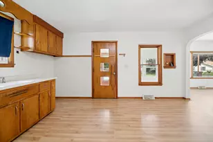 288 S Walnut St, Chebanse, IL 60922 - Photo 5