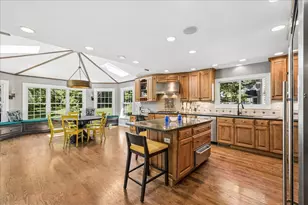 441 Appley Ave, Libertyville, IL 60048 - Photo 11
