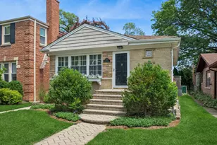 7085 N Mason Ave, Chicago, IL 60646 - Photo 1