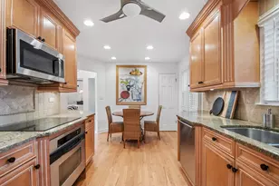 7085 N Mason Ave, Chicago, IL 60646 - Photo 11