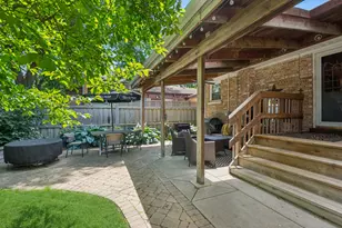 7085 N Mason Ave, Chicago, IL 60646 - Photo 21