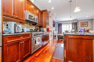 2540 W Diversey Ave, Chicago, IL 60647 - Photo 23