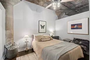 411 W Ontario St, Chicago, IL 60654 - Photo 21