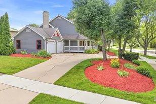 925 Merrill New Rd, Sugar Grove, IL 60554 - Photo 7