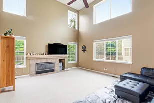 1889 Lake Bluff Ln, Pingree Grove, IL 60140 - Photo 5