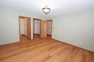 49 S Walnut Dr, North Aurora, IL 60542 - Photo 21
