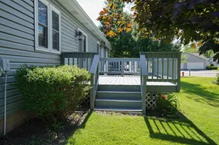 49 S Walnut Dr, North Aurora, IL 60542 - Photo 7