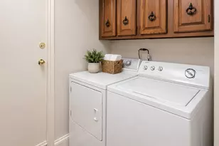 75 Boardwalk Pl, Park Ridge, IL 60068 - Photo 17