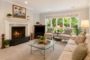 75 Boardwalk Pl, Park Ridge, IL 60068 - Photo 5