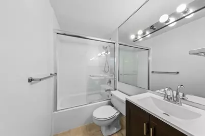 211 E Ohio Street #2216, Chicago, IL 60611 - Photo 9