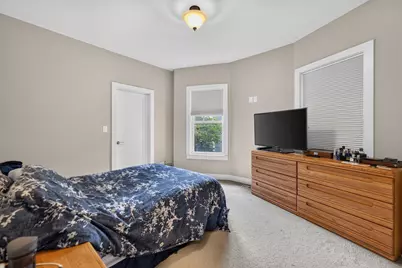 296 N Maple Avenue, Elmhurst, IL 60126 - Photo 13