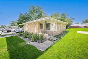 6678 S State Route 1, Saint Anne, IL 60964 - Photo 1