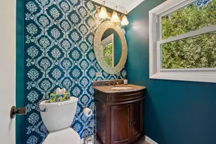 6415 Wood Dr, Oakwood Hills, IL 60013 - Photo 9