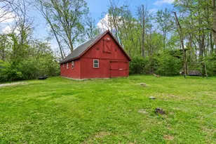 38 Wedgewood Ln, Girard, IL 62640 - Photo 23