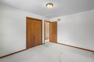 46 Ashlawn Ave, Oswego, IL 60543 - Photo 17