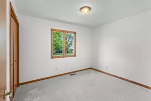 46 Ashlawn Ave, Oswego, IL 60543 - Photo 15
