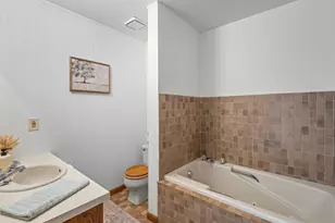 46 Ashlawn Ave, Oswego, IL 60543 - Photo 13