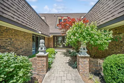 2036 Valley Lo Lane, Glenview, IL 60025 - Photo 3