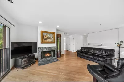 402 Kelburn Road #323, Deerfield, IL 60015 - Photo 9