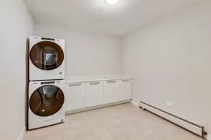 198 N Park Dr, Chicago, IL 60601 - Photo 31
