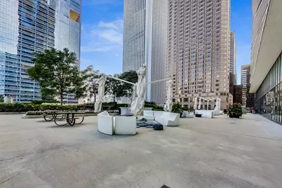 198 N Park Drive #198, Chicago, IL 60601 - Photo 75