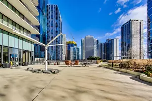 198 N Park Dr, Chicago, IL 60601 - Photo 87