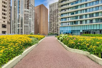 198 N Park Drive #198, Chicago, IL 60601 - Photo 83