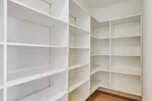 198 N Park Dr, Chicago, IL 60601 - Photo 25