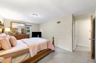 804 W Manor Ct, Glenwood, IL 60425 - Photo 13