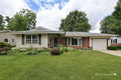 518 Oak Street, Elk Grove Village, IL 60007 - Photo 1