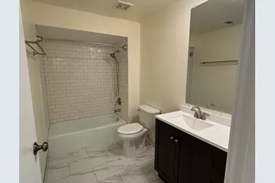 [Address not provided], Darien, IL 60561 - Photo 9