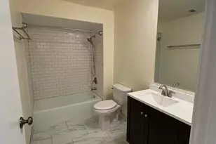 [Address not provided], Darien, IL 60561 - Photo 9