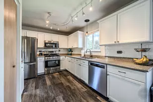 299 Clarendon Ln, Bolingbrook, IL 60440 - Photo 13