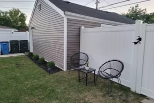 444 N Irving Ave, Hillside, IL 60162 - Photo 21