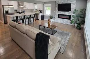 444 N Irving Ave, Hillside, IL 60162 - Photo 3