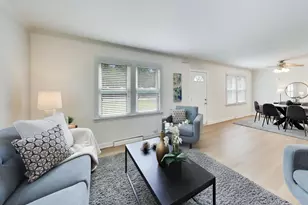 2090 Greenview Rd, Northbrook, IL 60062 - Photo 5