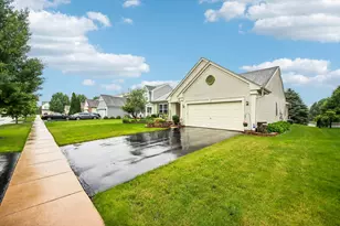 3415 Mustang Rd, Joliet, IL 60435 - Photo 5