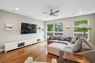 4323 N St Louis Ave, Chicago, IL 60618 - Photo 7