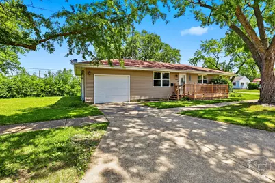 2205 W Hickory Street, Kankakee, IL 60901 - Photo 3