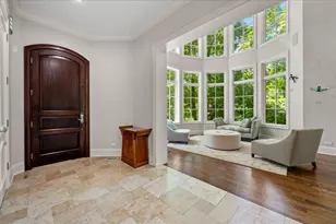 2390 Woodpath Ln, Highland Park, IL 60035 - Photo 5