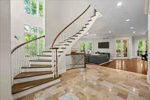 2390 Woodpath Ln, Highland Park, IL 60035 - Photo 7