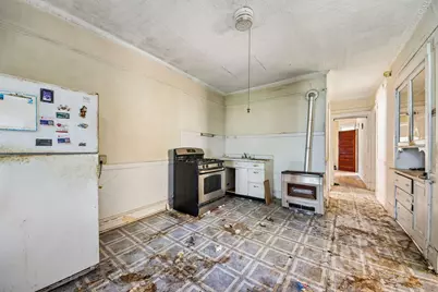 2934 N Gresham Avenue, Chicago, IL 60618 - Photo 5