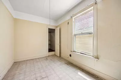 2934 N Gresham Avenue, Chicago, IL 60618 - Photo 13