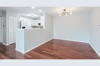680 Mill Circle #203, Wheeling, IL 60090 - Photo 9