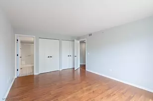 680 Mill Cir, Wheeling, IL 60090 - Photo 5